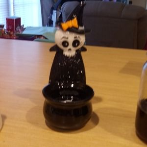 Bath and body halloween candles holds for small ca